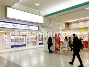 JR／池袋駅／西口／№1駅看板・駅広告、写真1