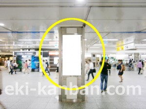 JR／横浜駅／中央通路／№39駅看板・駅広告、写真1