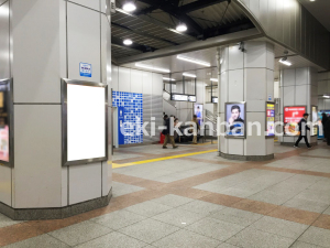 JR／秋葉原駅／昭和通り口／№127駅看板・駅広告、写真1