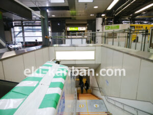 JR／渋谷駅／中央口／№108駅看板・駅広告、写真2