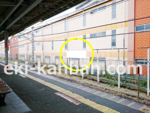 JR／河辺駅／上り線前／№48駅看板・駅広告、写真1