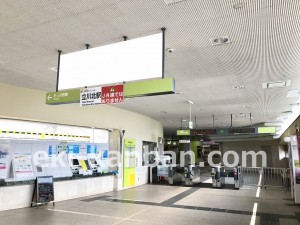 多摩都市モノレール　立川北駅／コンコースバナーC№C駅臨時広告・駅広告、写真2