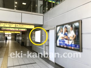 ゆりかもめ　新橋駅／デッキ階／№5駅看板・駅広告、写真2