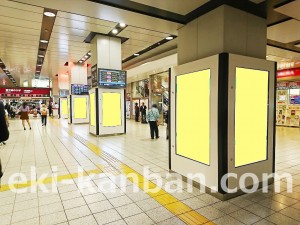 京王/新宿駅/新宿K-DGピリエ№DG駅デジタルサイネージ・駅広告、写真2
