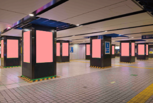 東京メトロ／大手町駅／MCV 単駅ロール1month 大手町（千代田線）№1駅デジタルサイネージ・駅広告、写真2