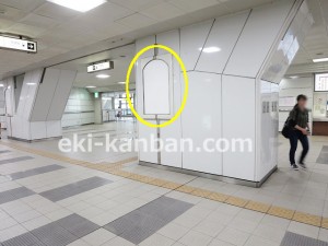 千葉都市モノレール　千葉駅／ラチ外京成側柱／№50駅看板・駅広告、写真2