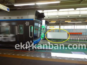 千葉都市モノレール　千葉みなと駅／ホーム／№30駅看板・駅広告、写真3