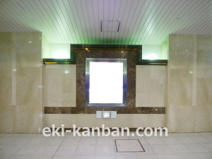 JR／東京駅／京八通路／№35駅看板・駅広告、写真3