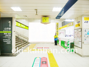 JR／渋谷駅／北口／№77駅看板・駅広告、写真1