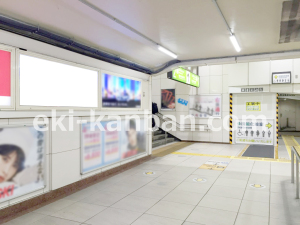 JR／高田馬場駅／本屋口／№118駅看板・駅広告、写真1