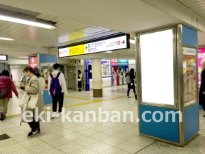 JR／池袋駅／中央通路／№175駅看板・駅広告、写真1