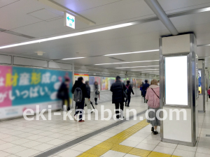 JR／池袋駅／北通路／№16駅看板・駅広告、写真1