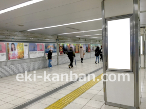 JR／池袋駅／北通路／№14駅看板・駅広告、写真1