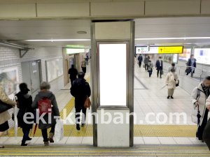 JR／池袋駅／北通路／№1駅看板・駅広告、写真1