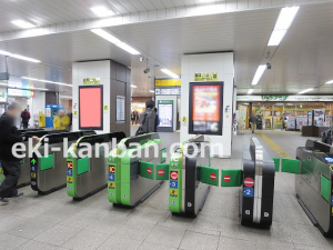 JR／稲毛駅／本屋改札口№S01（デジタルサイネージ稲毛駅改札正面）№01駅デジタルサイネージ・駅広告、写真2