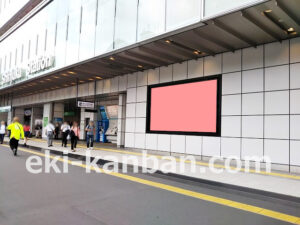 JR／新宿駅／SHINJUKU M-VISION 30秒放映 1週間№1駅デジタルサイネージ・駅広告、写真2