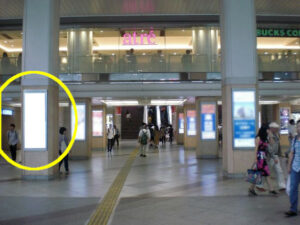 JR／川崎駅／東口1階／№124駅看板・駅広告、写真1
