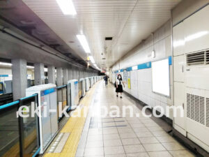 東京メトロ　早稲田駅／東西線／№33駅看板・駅広告、写真1