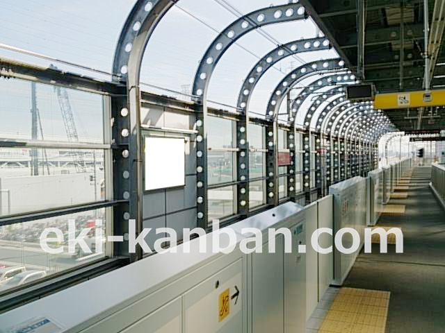 TX/八潮駅/上り線側/№3駅看板・駅広告、写真