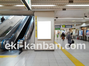 JR／戸田公園駅／本屋改札内／№8駅看板・駅広告、写真2