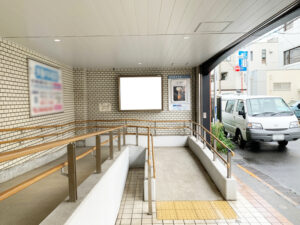 京急／馬堀海岸駅／／№23003駅看板・駅広告、写真1