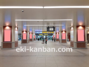 JR／横浜駅／J・ADビジョン 横浜駅セット 5週間№5駅デジタルサイネージ・駅広告、写真2