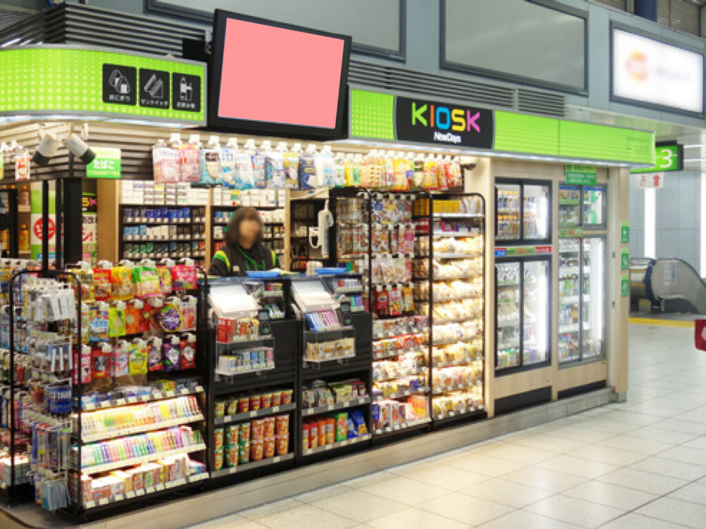 JR/田町駅/NewDaysビジョン駅看板・駅広告、写真 (2)