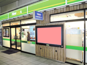 JR／赤羽駅／NewDaysビジョン№D駅デジタルサイネージ、写真2