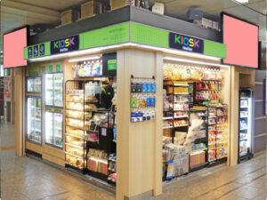 JR／横浜駅／NewDaysビジョン№D駅デジタルサイネージ、写真2