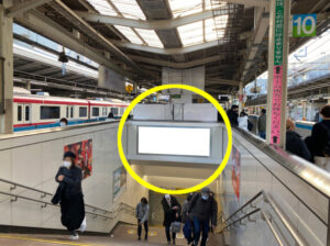 JR／横浜駅／北口改札内／№101駅看板・駅広告、写真1
