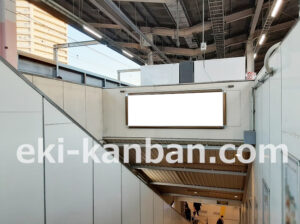 JR／武蔵浦和駅／上りホーム／№1駅看板・駅広告、写真2