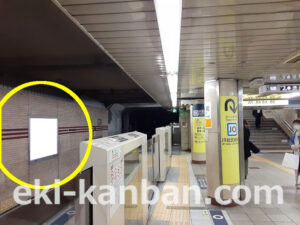 東京メトロ／三越前駅／銀座線／№25駅看板・駅広告、写真2