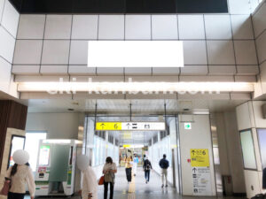 横浜市営/センター南駅/№T-23№23駅看板・駅広告、写真2