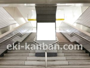 横浜市営／中川駅／№T-1№1駅看板・駅広告、写真2