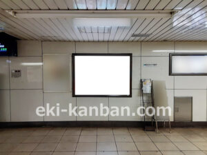 東京メトロ／乃木坂駅／千代田線／№22駅看板・駅広告、写真2