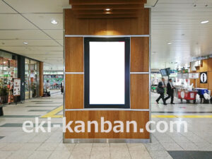 JR／宇都宮駅／幹線改札外／№103駅看板・駅広告、写真3