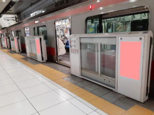 みなとみらい/元町・中華街駅/ホームドアビジョン 15秒放映 7日間№7、写真2