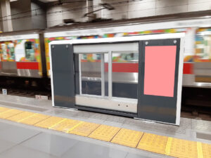 みなとみらい/新高島駅/ホームドアビジョン 15秒放映 7日間№7、写真4