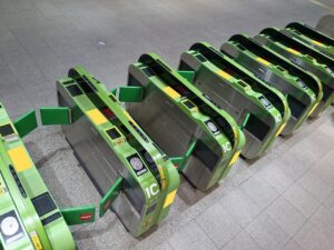 JR／海浜幕張駅／自動改札ステッカー広告、写真5