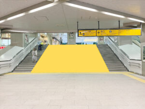 西口ステップ広告