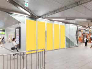 JR／浦和駅／改札内シート広告駅臨時広告（SPメディア）、写真2
