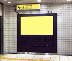 東京メトロ／六本木駅／六本木駅 MWV単駅1weekスポット№1駅デジタルサイネージ・駅広告、写真2