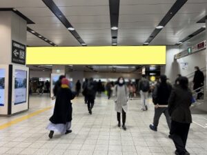 京王／新宿駅／新宿西口欄間大型シートセット駅臨時広告・駅広告、写真2