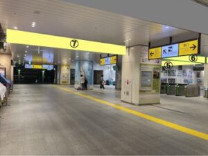 JR／海浜幕張駅／海浜幕張 防煙ガラス シート広告５駅臨時広告・駅広告、写真3