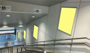 京成津田沼駅 ポスターグリップ（A・B）