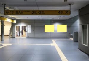 みなとみらい／新高島駅／新高島駅 臨時集中貼り（7日間）№7駅臨時広告・駅広告、写真3