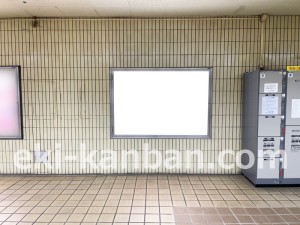 名古屋地下鉄/築地口駅/名港線№B1-9№9駅看板、写真2