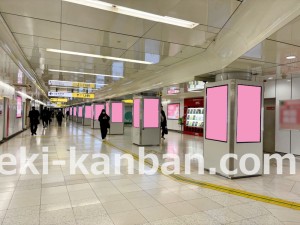 栄駅イーストスクエアビジョン広告