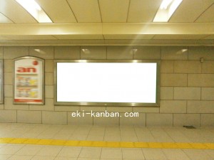 Osaka／Metro（大阪メトロ）　西梅田／四つ橋線№2-306№306、写真2