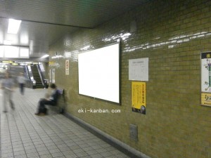 Osaka／Metro（大阪メトロ）　谷町四丁目駅／谷町線№1‐214№214、写真1